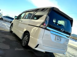 Nissan Serena 1.2 e-Power Highway Star V 2018