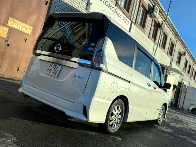 Nissan Serena 1.2 e-Power Highway Star V 2018