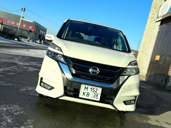 Nissan Serena 1.2 e-Power Highway Star V 2018