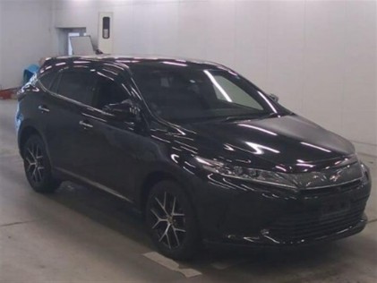 Toyota Harrier Premium 2019