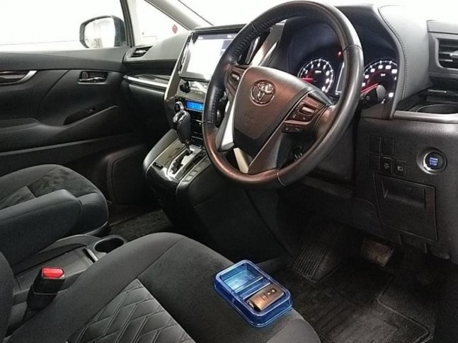 Toyota Alphard S 2020